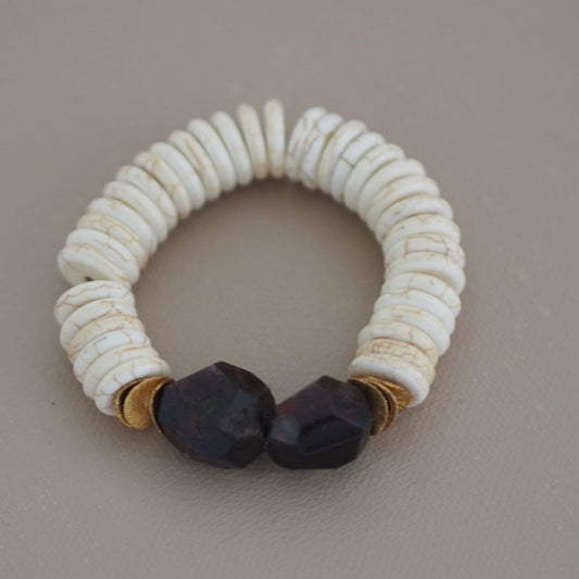 Armband CHERIN - Edelsteinarmband in Burgundy & Gold