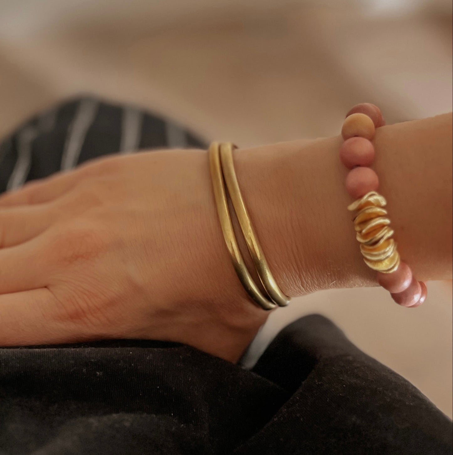 Armband altrosa aus Holzperlen RAYA